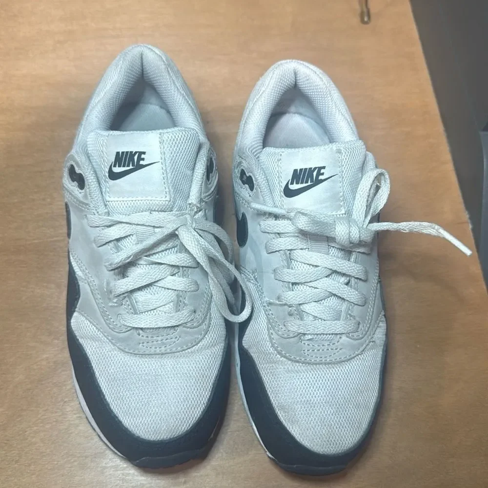Nike air max 1 white black and grey size 4.5Y
